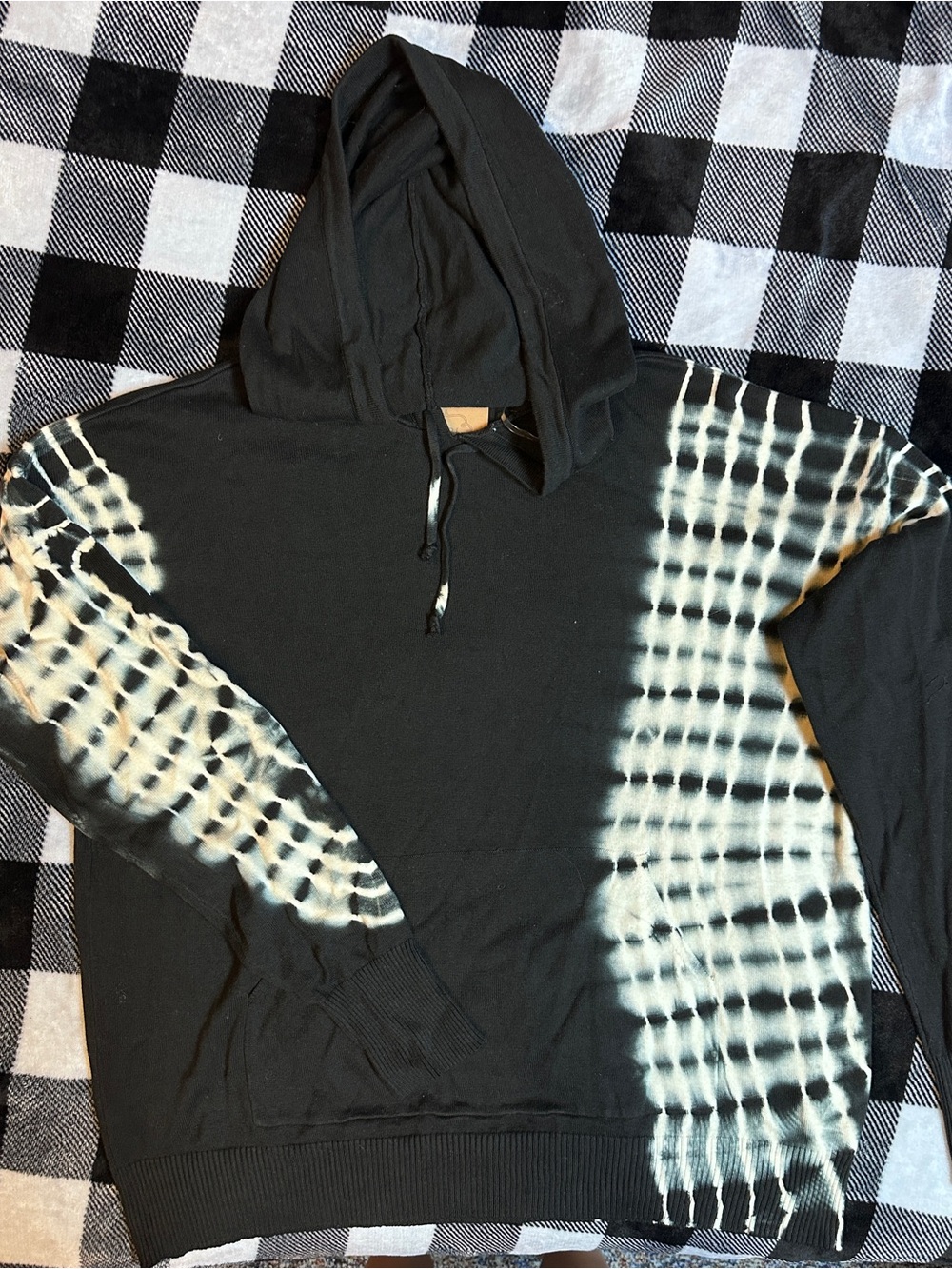 Kori Black and White Tie-Dye Hooded Sweater